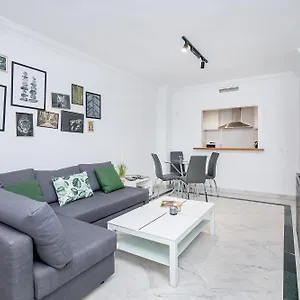 https://bhost-marina-banus.1costadelsol.com